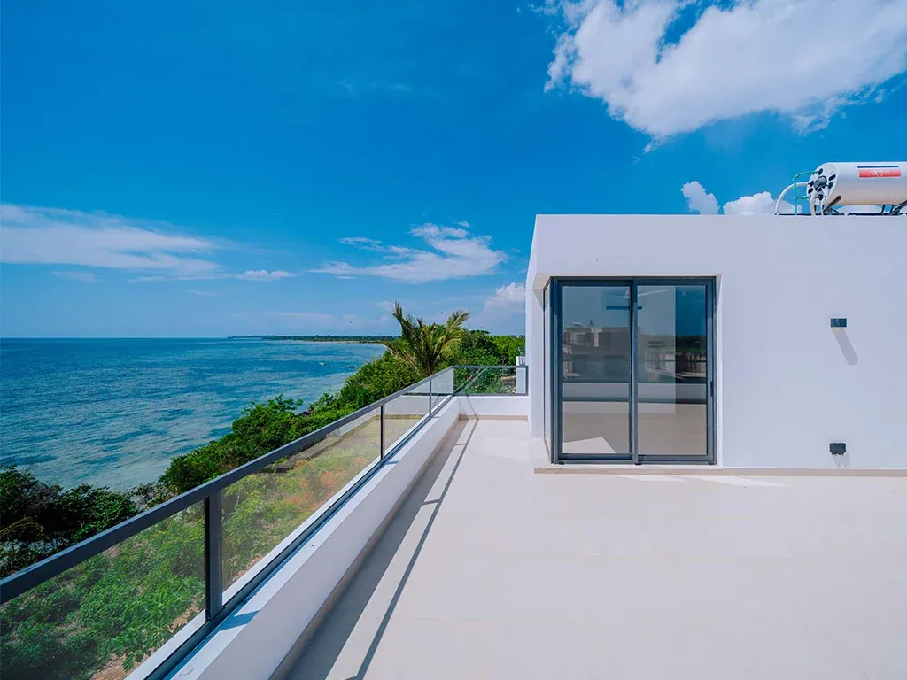 5-bedroom townhouse balcony with ocean view and palm trees in Zanzibar, Zanzibar, Tanzania