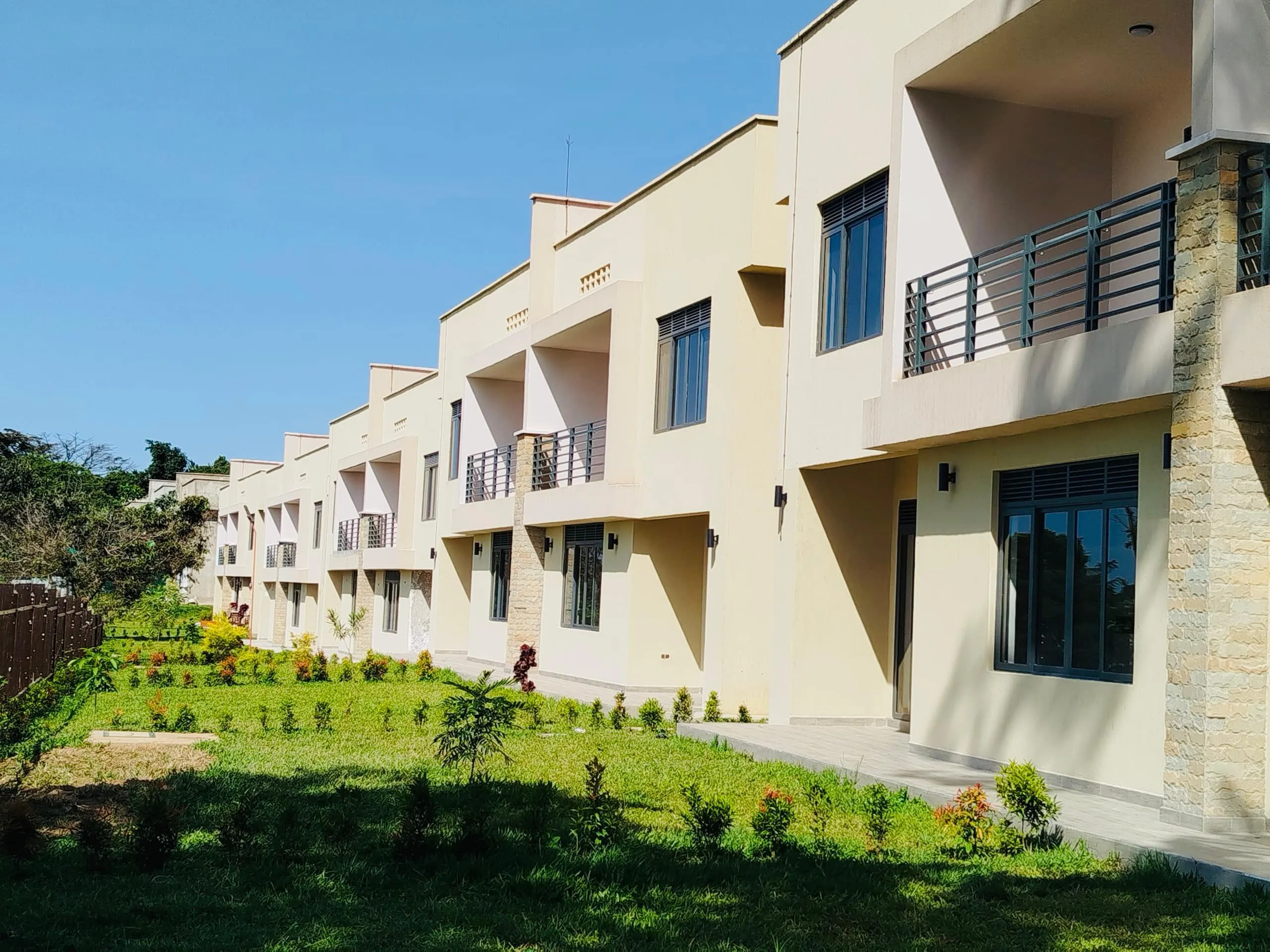 Image of houses for Sale in Busiiro, Uganda